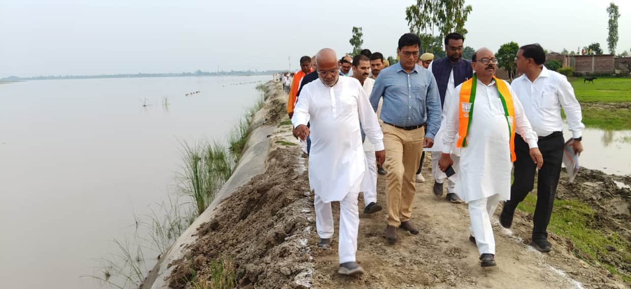 Water Power Minister inspected the anti-erosion project