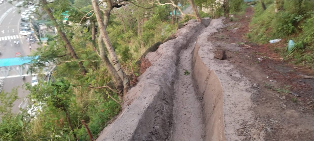 Large concrete drains constructed on 46 hills, following the Uttarakhand model.