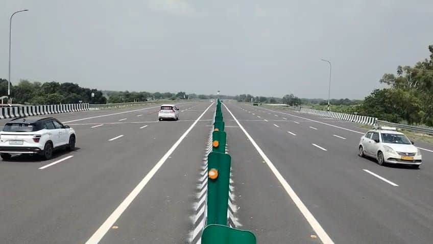 Unnao Travel on the Kanpur Lucknow highway becomes costlier toll rates hiked by Rs 5 to 20