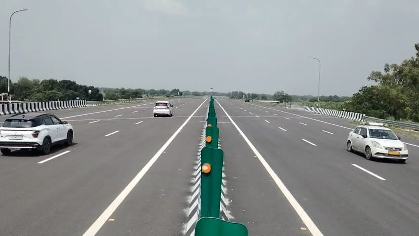 Unnao Travel on the Kanpur Lucknow highway becomes costlier toll rates hiked by Rs 5 to 20