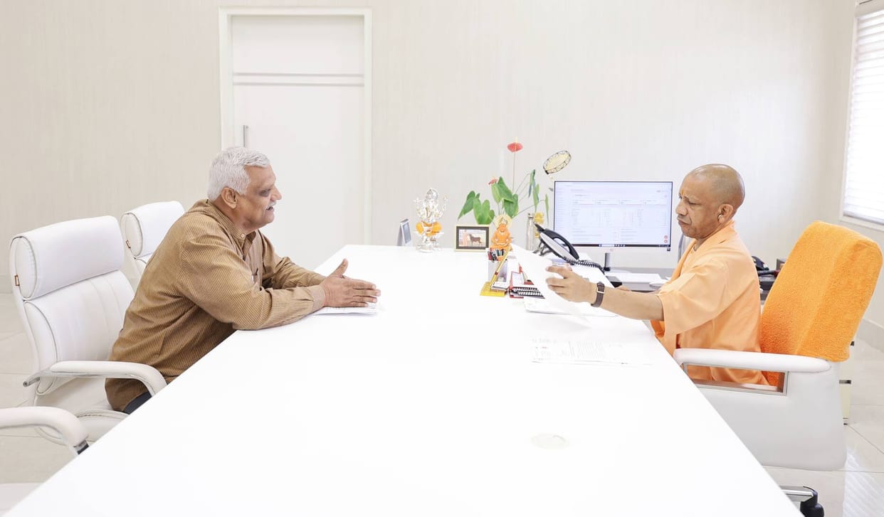 Dr. Dharampal met the Chief Minister to seek withdrawal of cases against farmers.