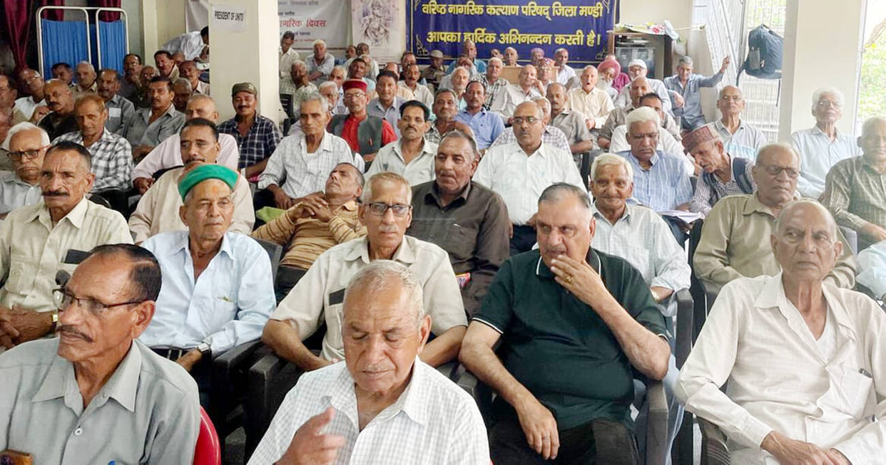 HRTC pensioners demand early release of pending benefits.