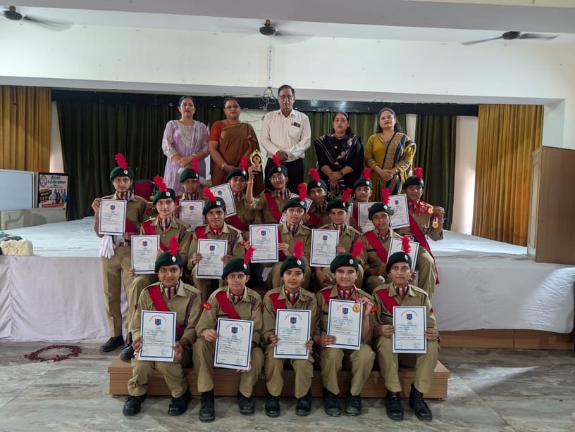Student Manasi achieved the position of Best Cadet.