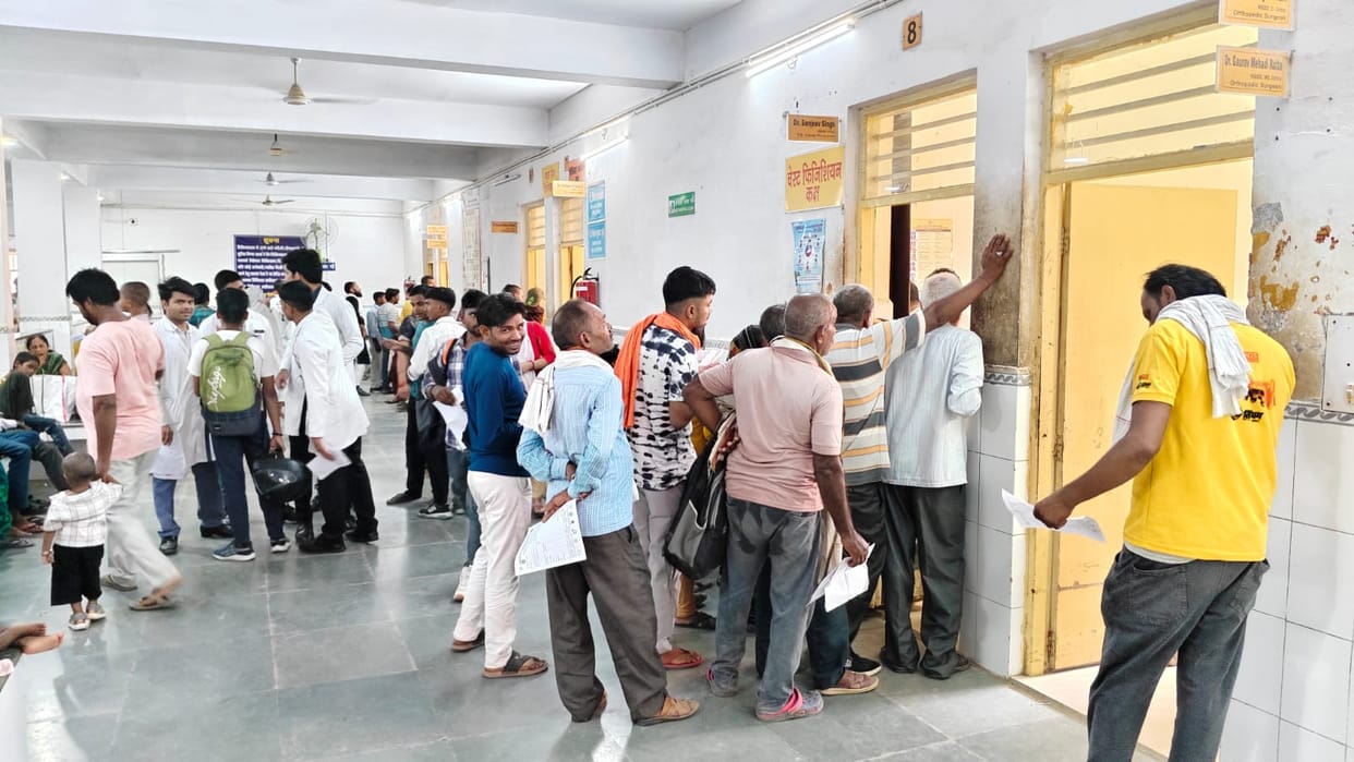 Changing weather, rising illnesses... Number of patients increases in the district hospital's OPD.