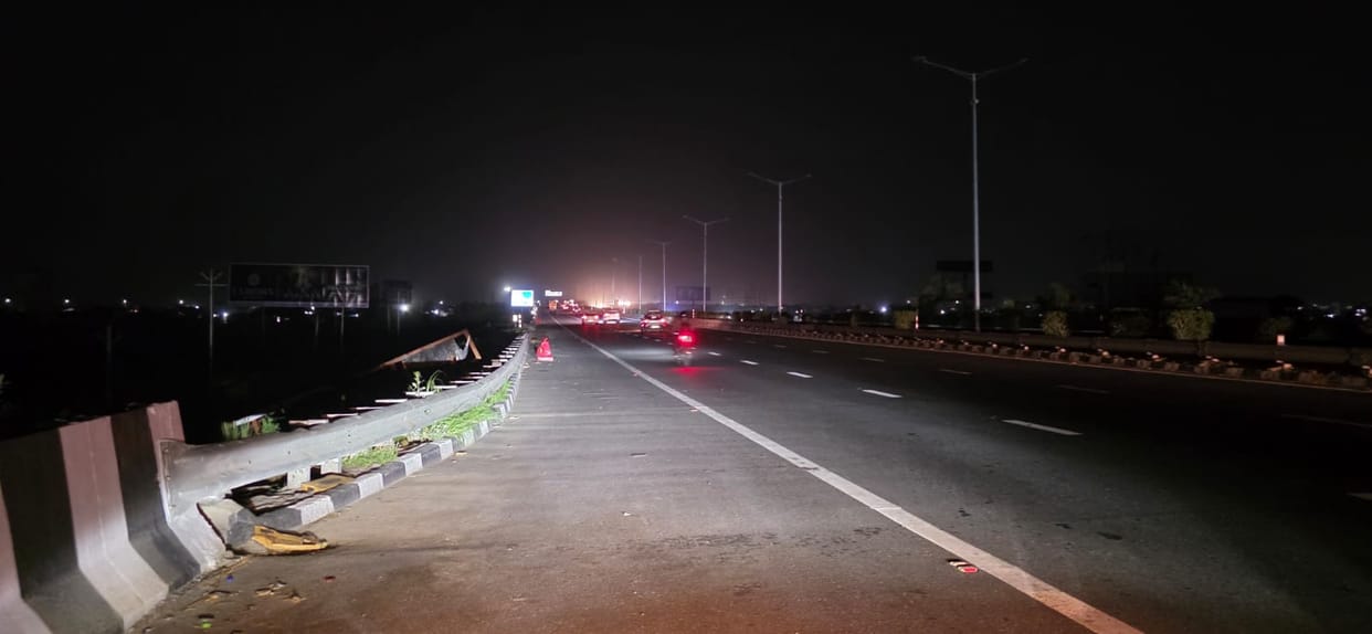 Lights Installed At A Cost – Ghaziabad News Lights Installed At A Cost – Ghaziabad News