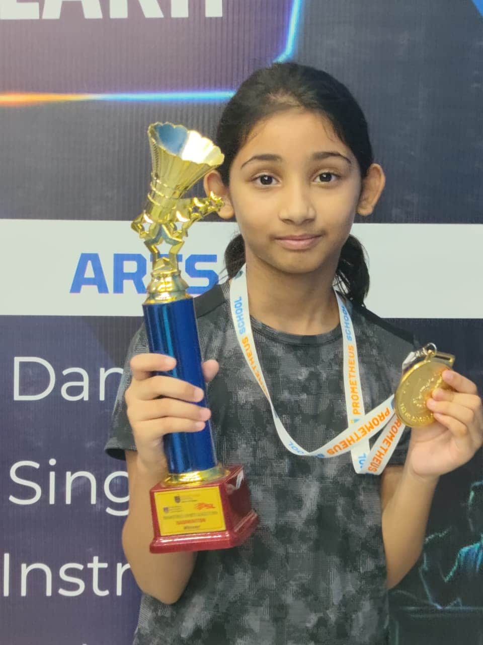 Emerging Players: Nivedya wants to shine in the world cricket