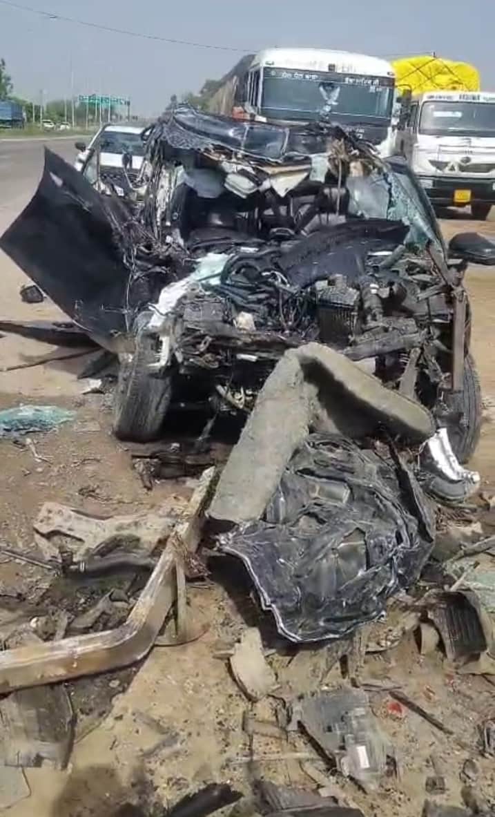 Car collides with tanker after driver dozes off; bus transporter dies.