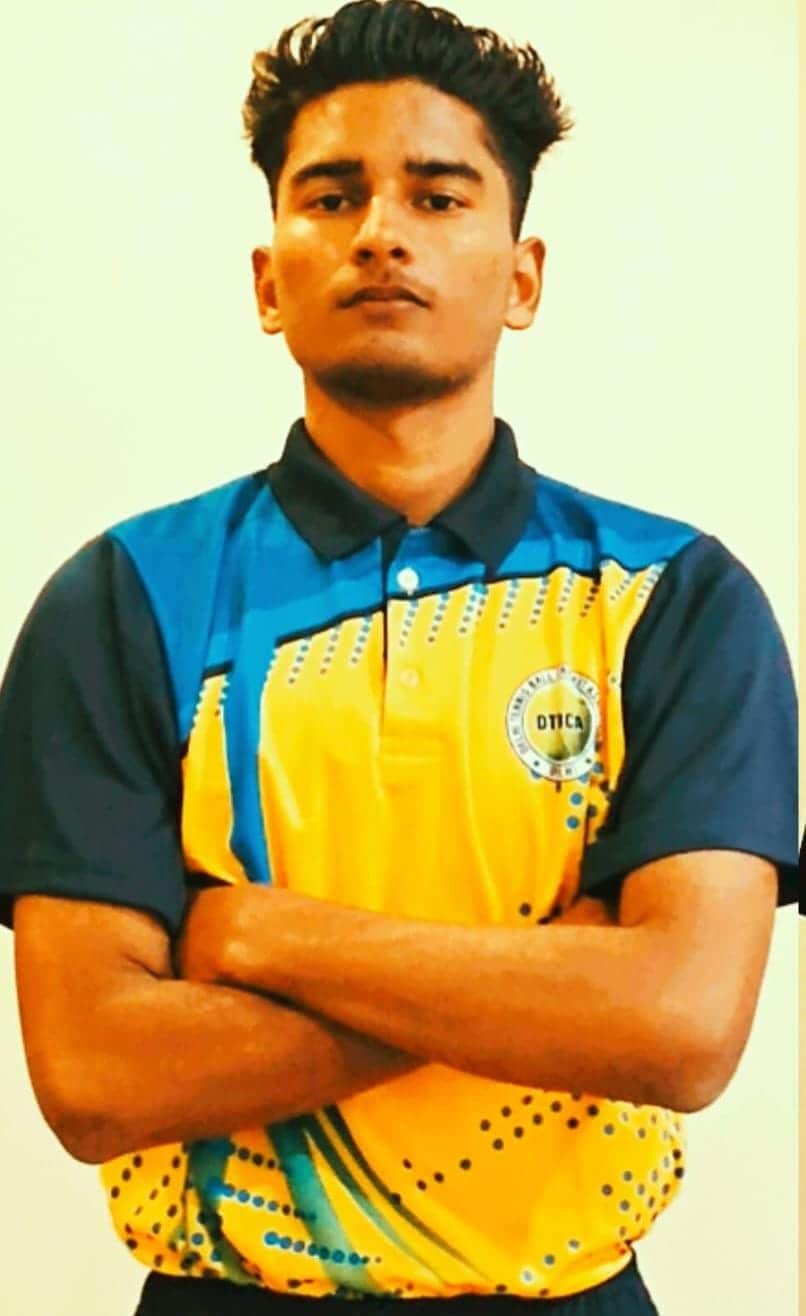 Vinayak Thakur of the district got a place in the Indian tennis ball cricket team