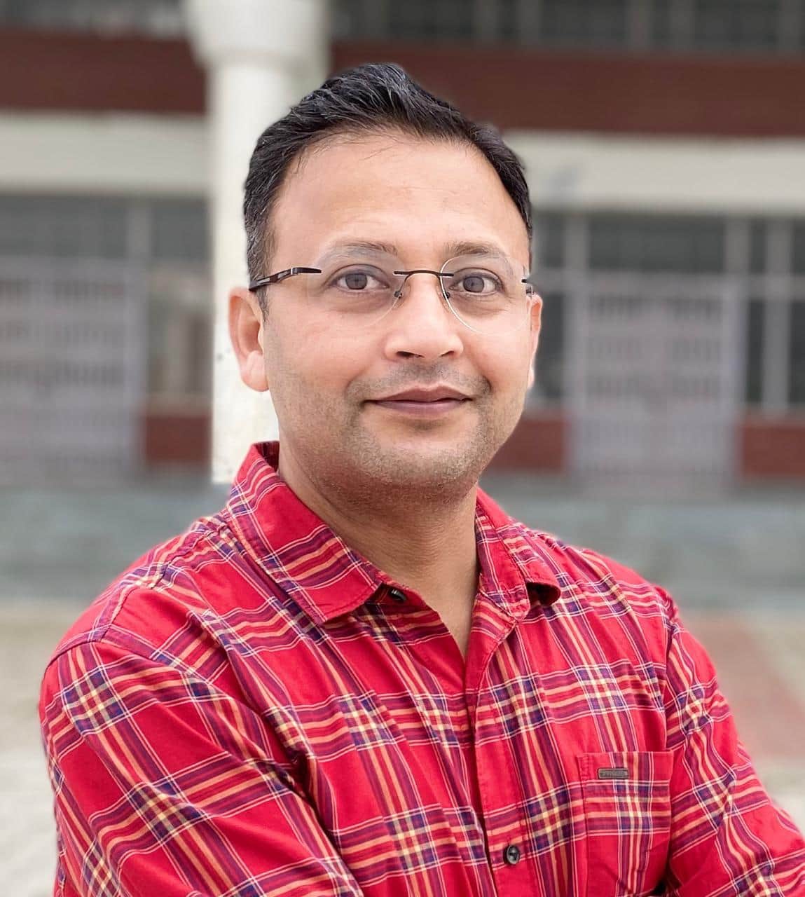 डॉ. रवि कांत ठाकुर, ट्यूमर सर्जन, मेडिकल कॉलेज हमीरपुर।