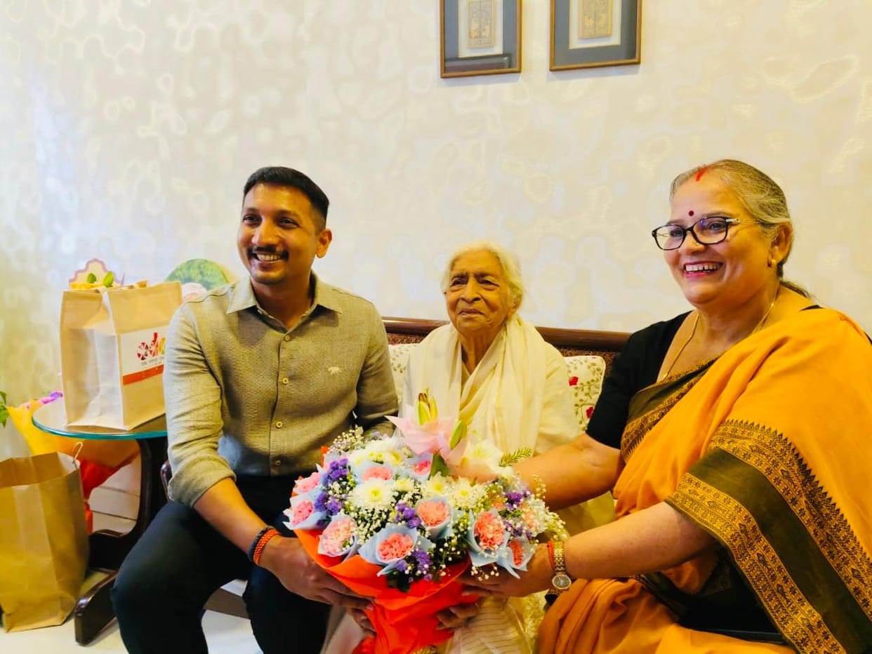 The Chief Minister pays his respects to a source of inspiration who has turned 100.