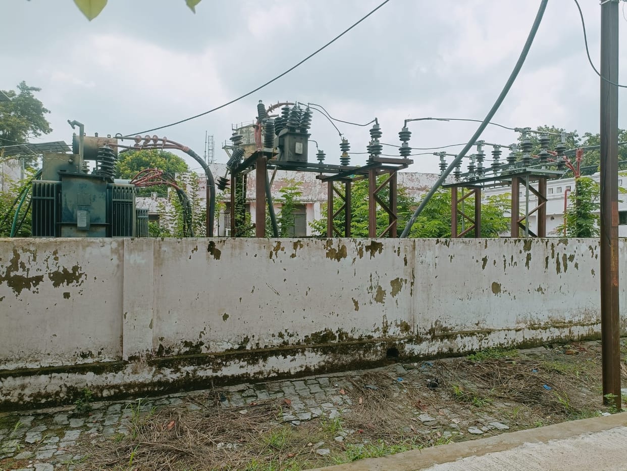 Power supply to the CT scan room and oxygen plant could not be restored.
