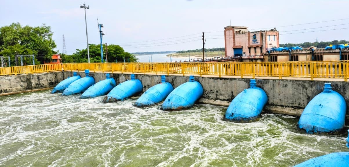 Eight pumps at Gyanpur Canal operational; water to reach the tail end