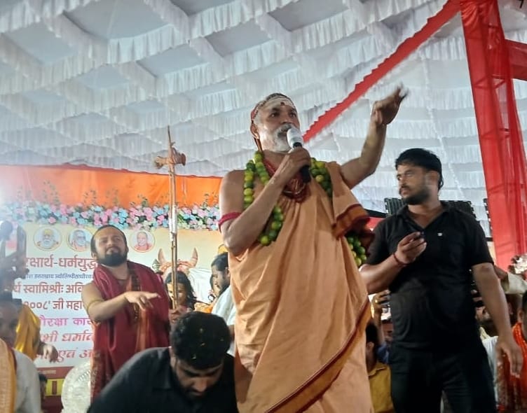 We will deal a blow, not give votes, to those who slaughter cows: Avimukteshwaranand