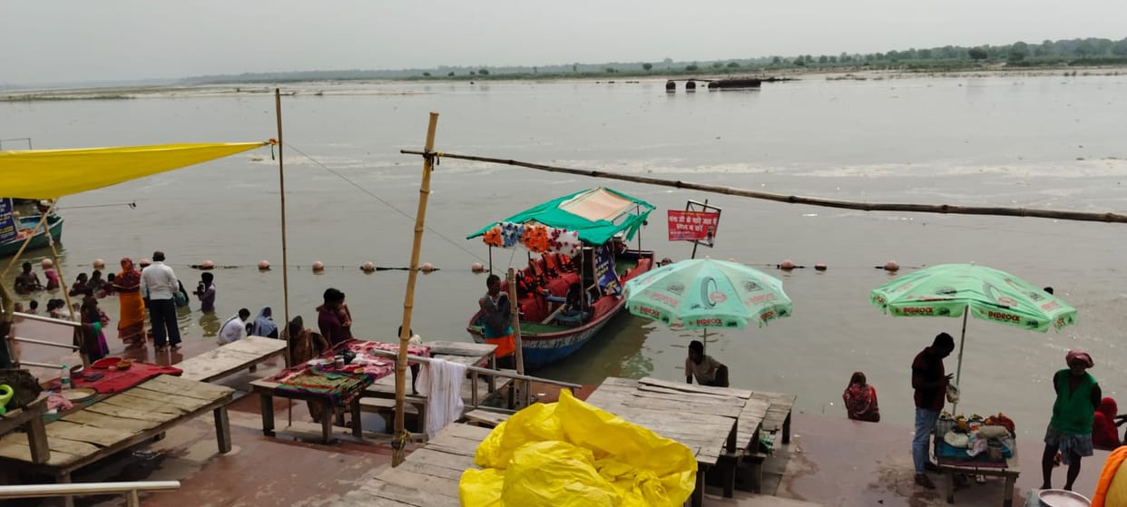 Ganga's water level rises rapidly at Kada Dham