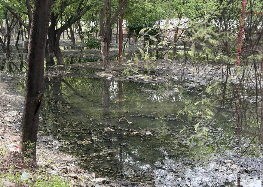 Waterlogging 'black spots' remain unresolved even after the rains.