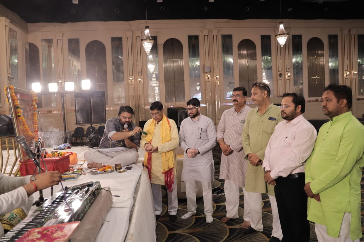 Sunderkand recitation echoed with chants of Jai Shri Ram.