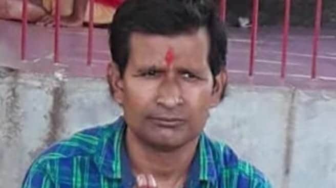 आरोपी लिपिक