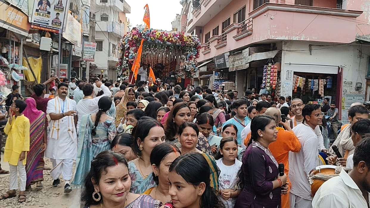 Lord Jagannath's Rath Yatra taken out amidst resounding cheers.