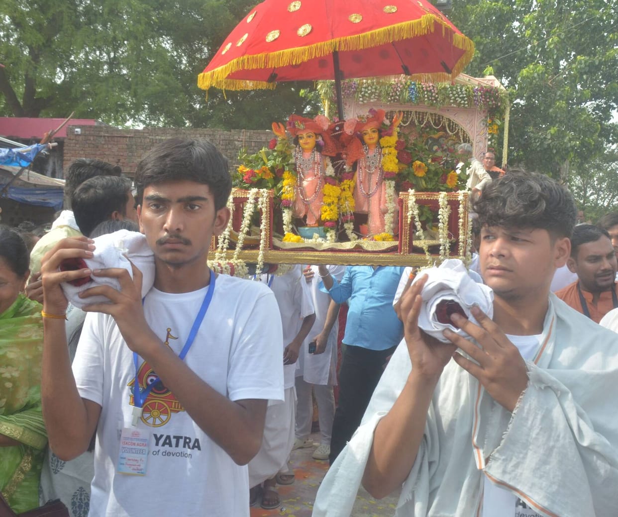 Devotees flocked to get a glimpse of Shri Jagannath and touch the rope.