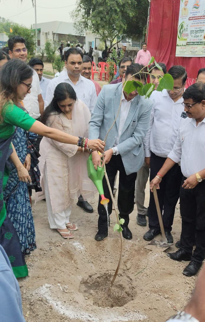 Neem and Peepal trees will purify the air in Ecotech-3.