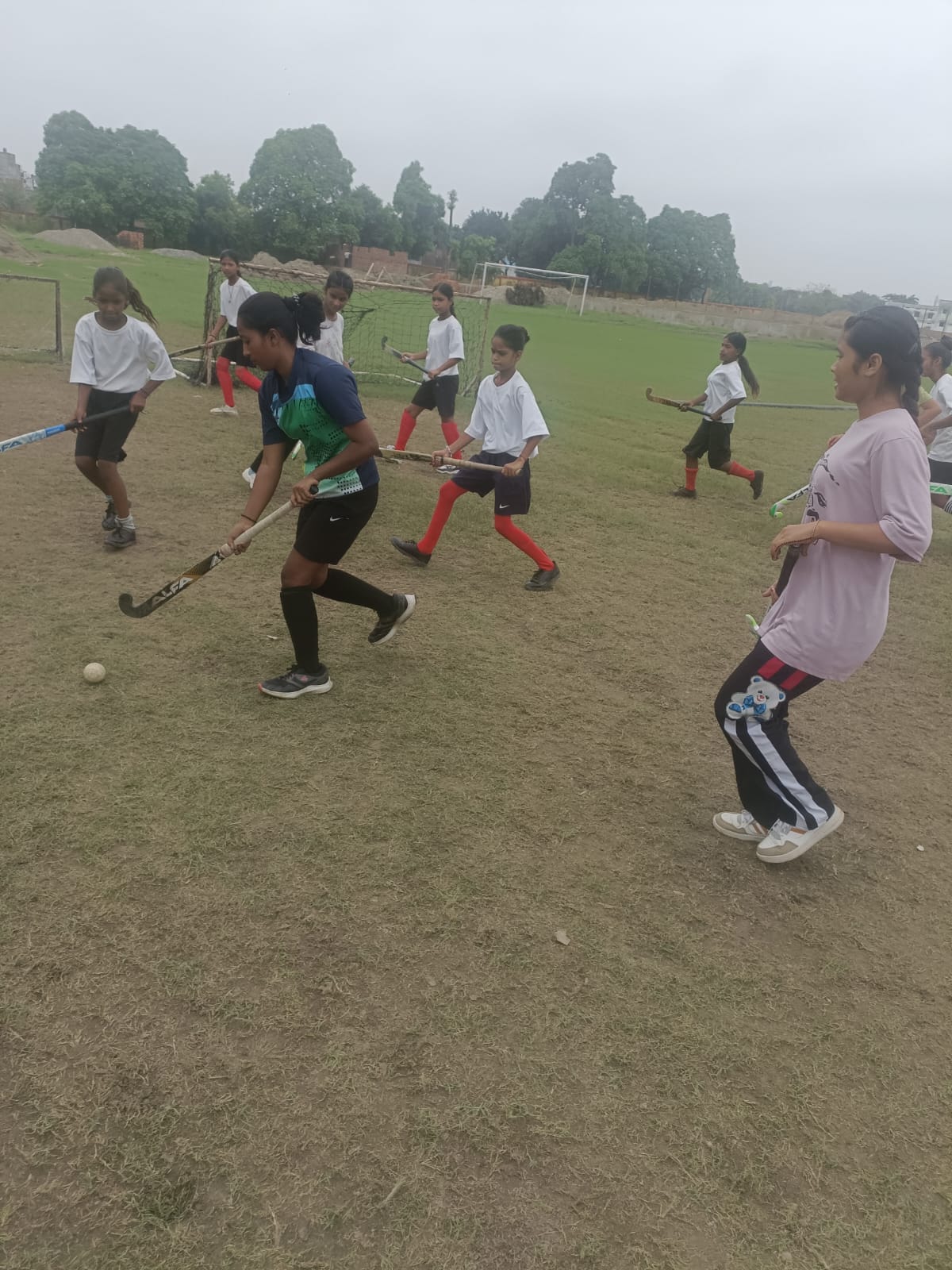 The teams from SN Inter College and Dury School emerged as winners.