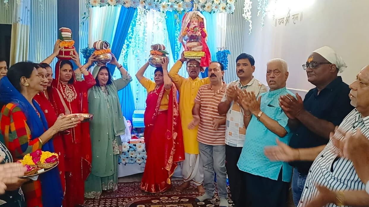 Lord Jhulelal's Chaliha Festival Begins Amidst Chants