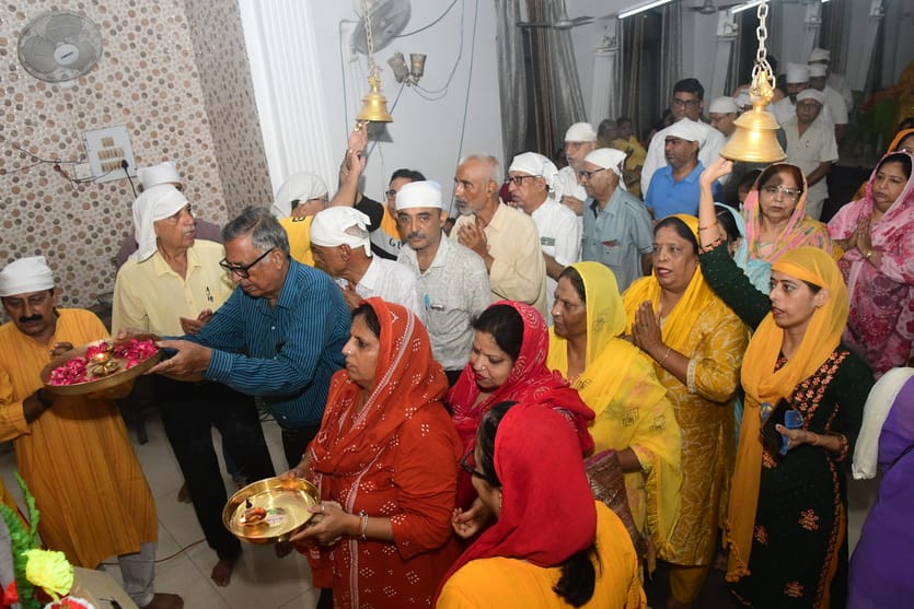 Worship rituals were performed at Jhulelal temples during the Chaliha Mahotsav
