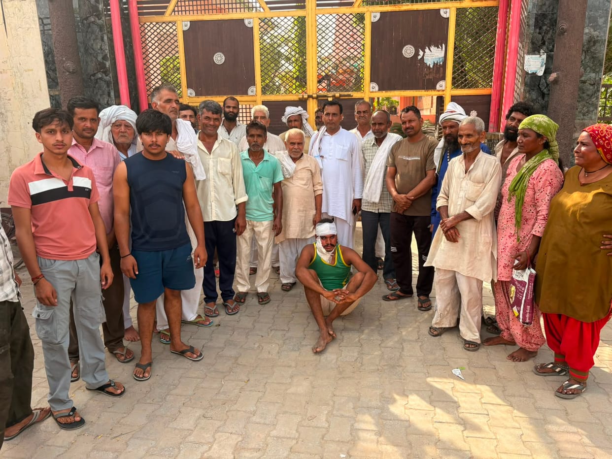 Villagers in Lisadh village panic after a leopard is sighted.
