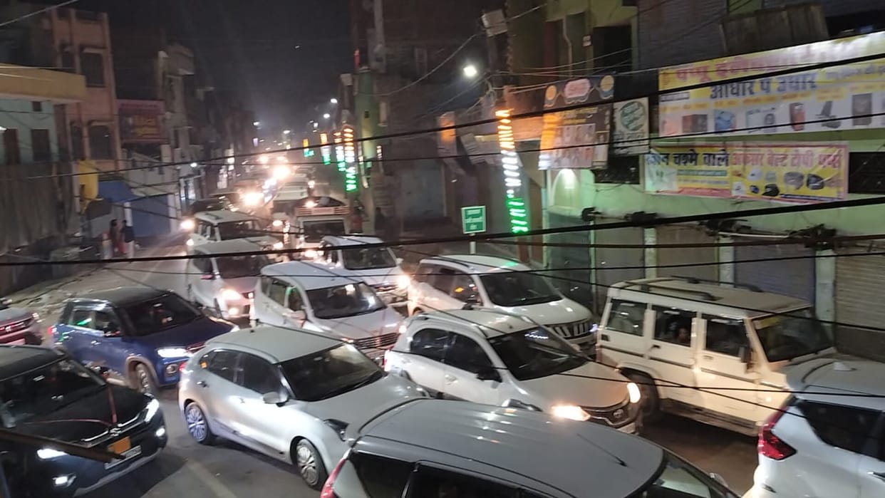 Traffic jams occur three times within 24 hours at 30 locations across nine municipal bodies affected by encroachment.