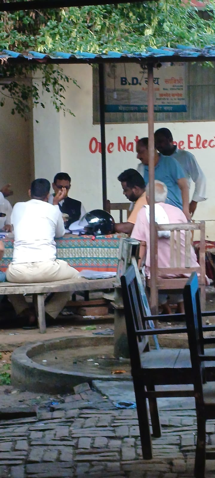 Shortage of tin sheds for advocates to sit; lack of a library as well.