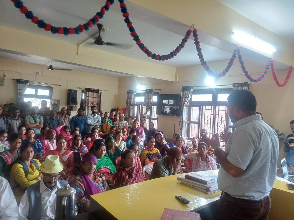 मौड़ा पंचायत में आरटीआई कार्यकर्ता सोभिया राम के खिलाफ रोष रैली, ग्रामीणों ने जताया विरोध; सोभि