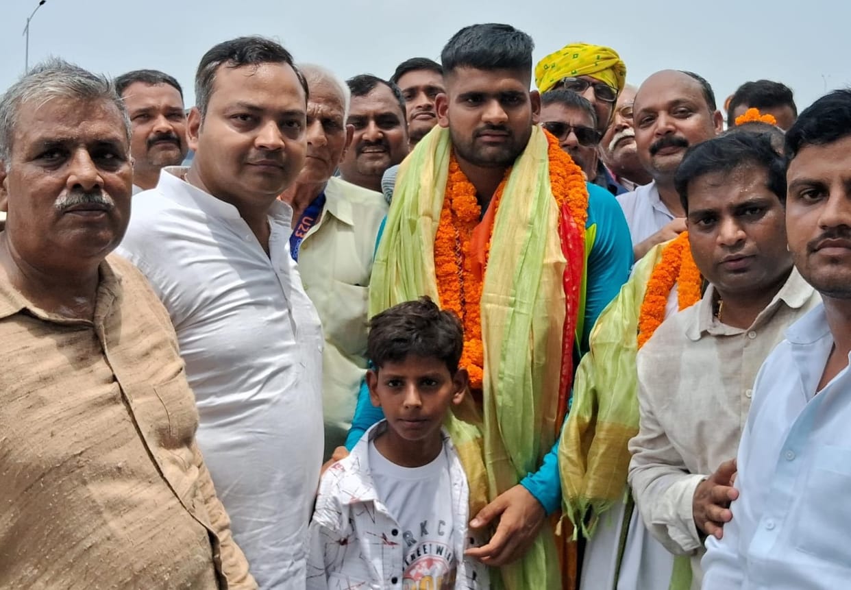 Anand won the gold medal in China, welcomed in Azamgarh