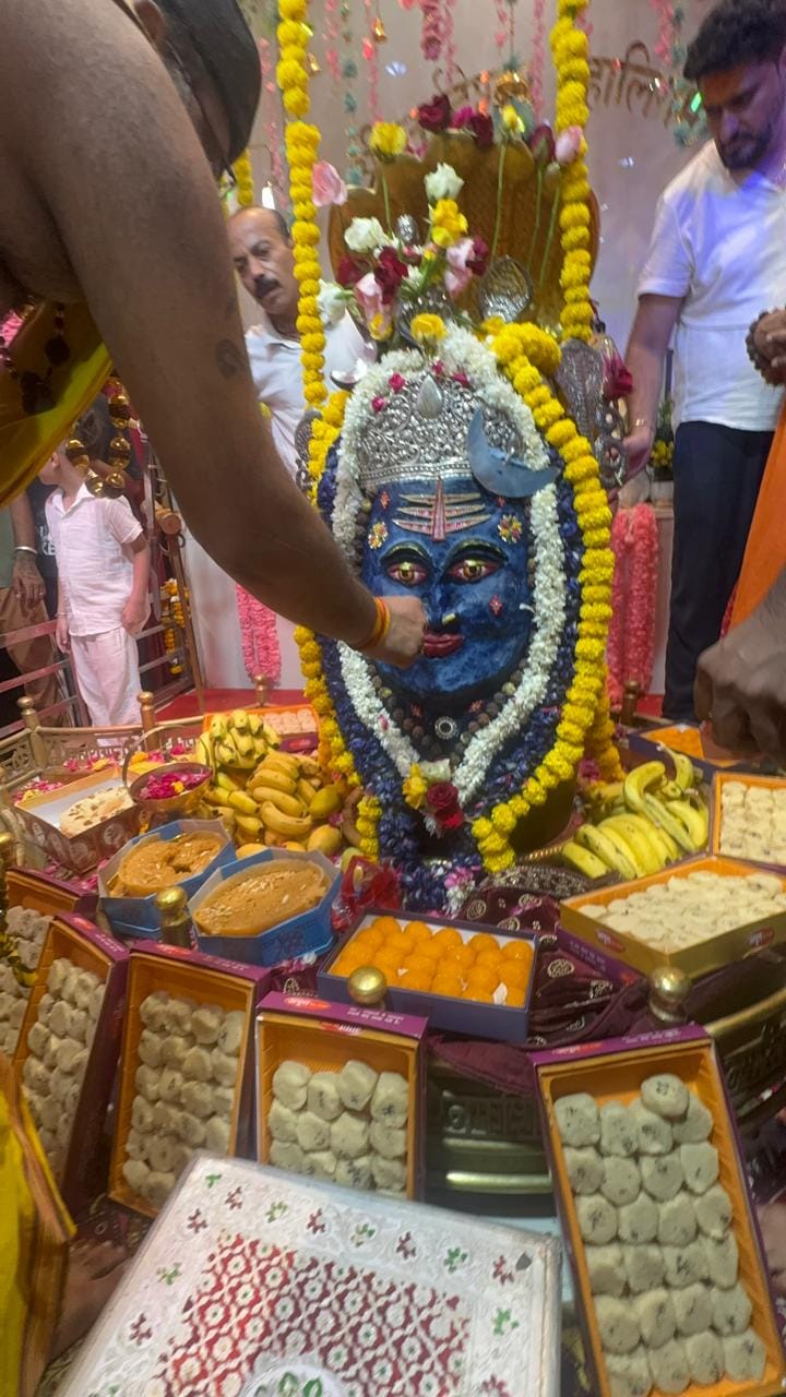 Special adornment of the Shri Narmadeshwar Mahalingam Temple will take place during the month of Sawan.
