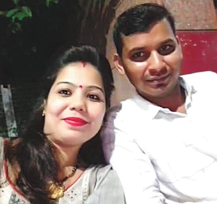 A love story that began at a cosmetic shop ended in a toxic way.