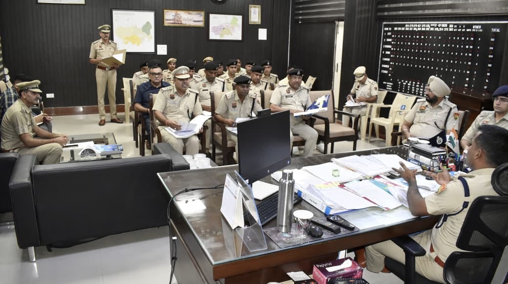 Instructions issued to intensify the arms drive; preparations underway to crack down on criminals