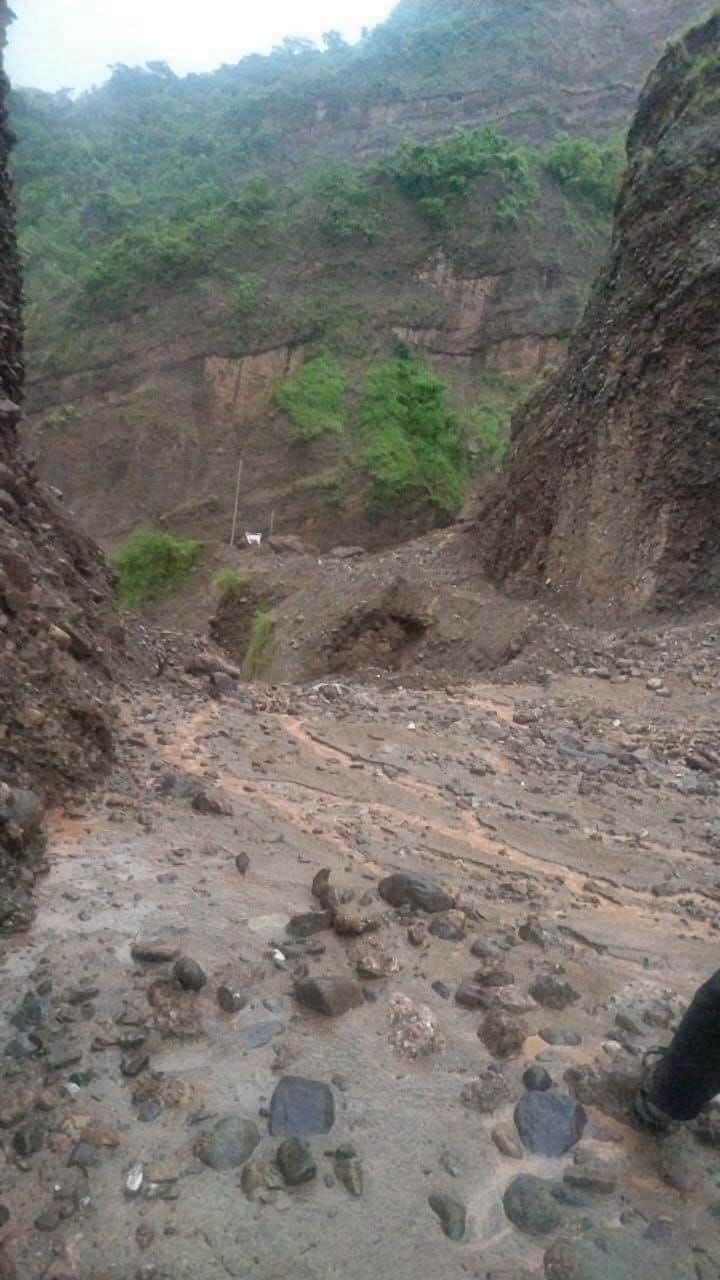 Debris fell near Katori on the Pathankot-Bharmour Highway; traffic remained halted overnight.