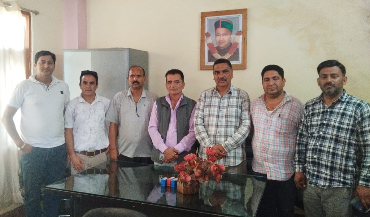Lakshman Singh Chauhan becomes President of the Kuddu Fruit and Vegetable Growers' Association.