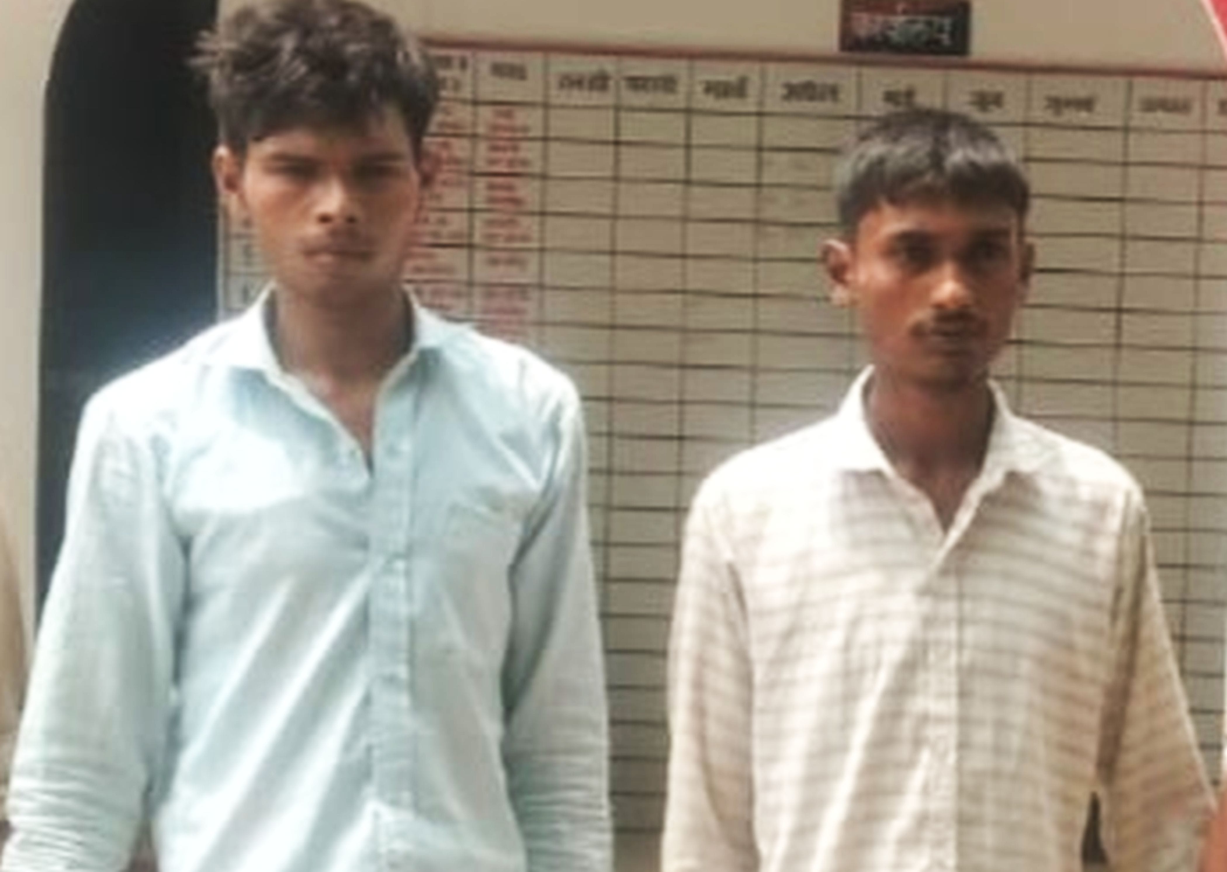 फोटो-16-पुलिस के गिरफ्त में आरोपी। स्रोत: पुलिस