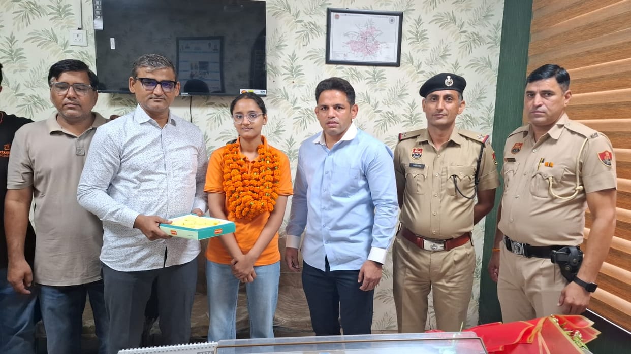 Maitri Tushir, daughter of a Brahmin family from Garhi, secured the 366th rank in NEET.