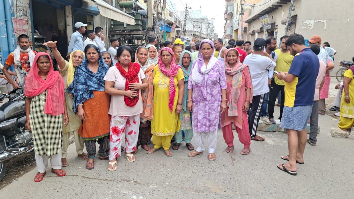 Public anger erupts over the power crisis; traffic grinds to a halt due to blockades at three locations in the city.