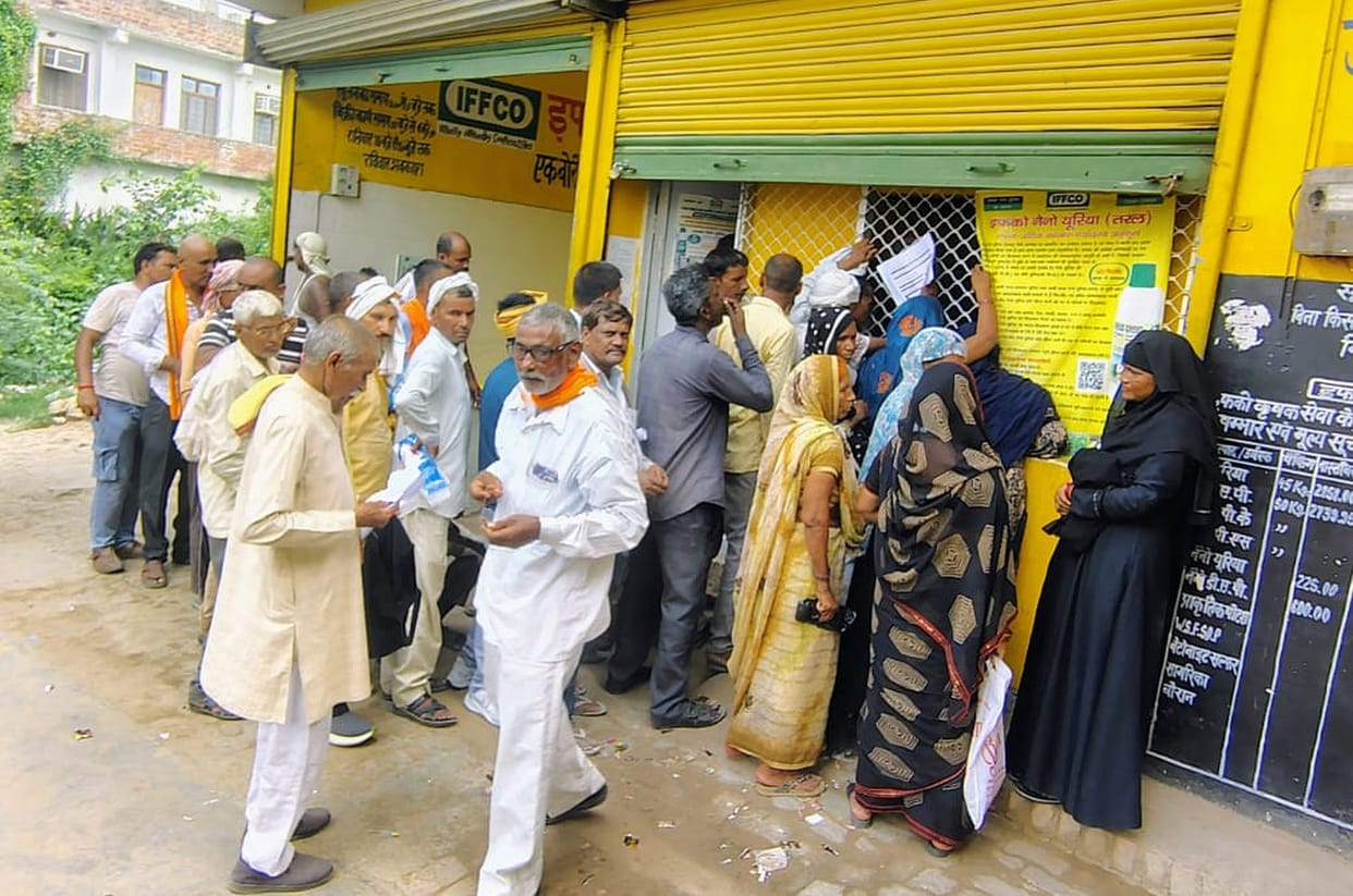 Adequate stock, yet shortage of fertilizers