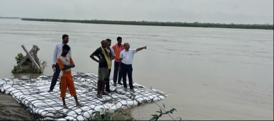Rain and water released from barrages sound alarm bells in the riverine areas