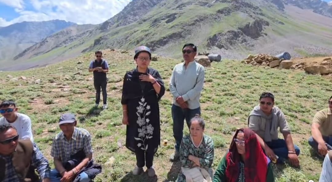 MLA Anuradha Rana inspected the construction of the Mudda-Bhava road.