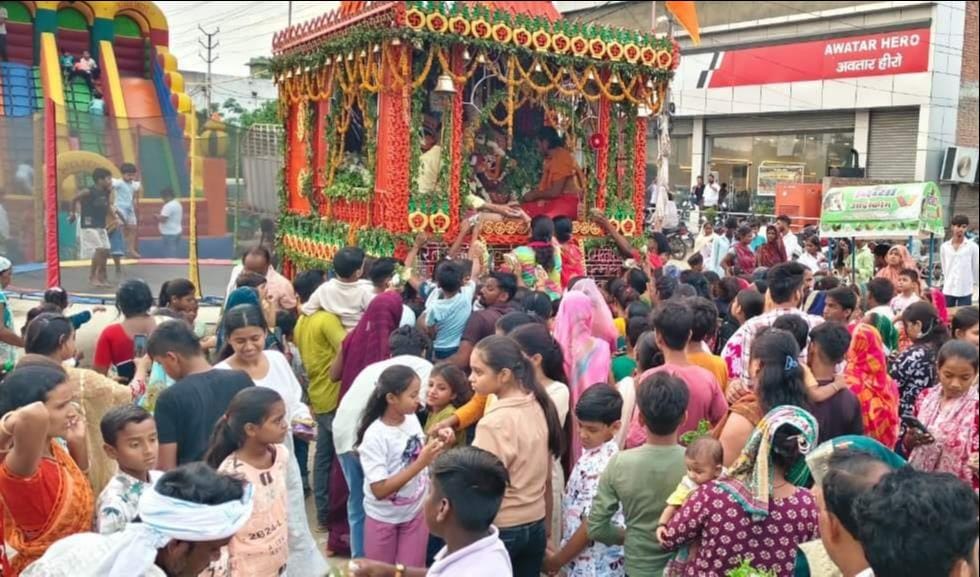 Lord Jagannath's chariot reached Damodardas Pokhara.