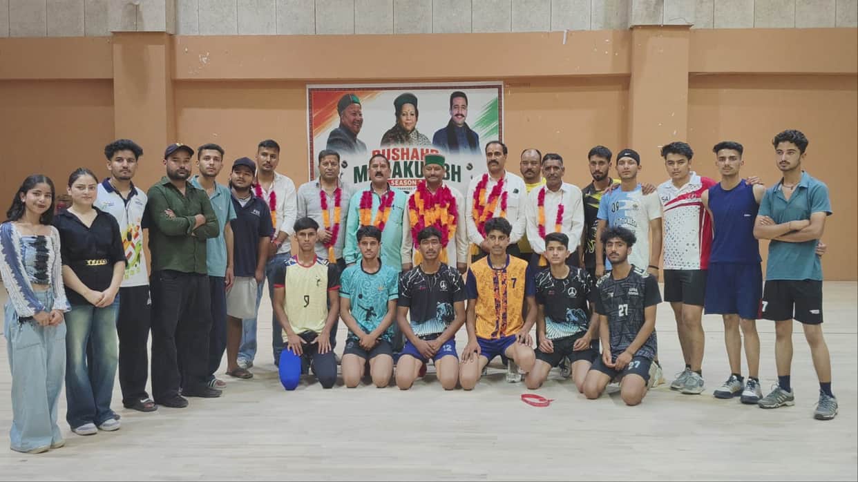 Shakrela and Jury won volleyball matches.