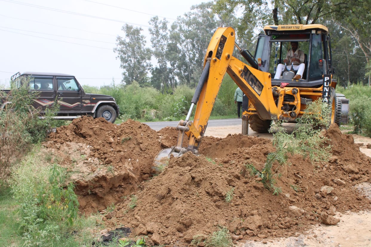 Bulldozers raze two illegal colonies in the Sadhaura area