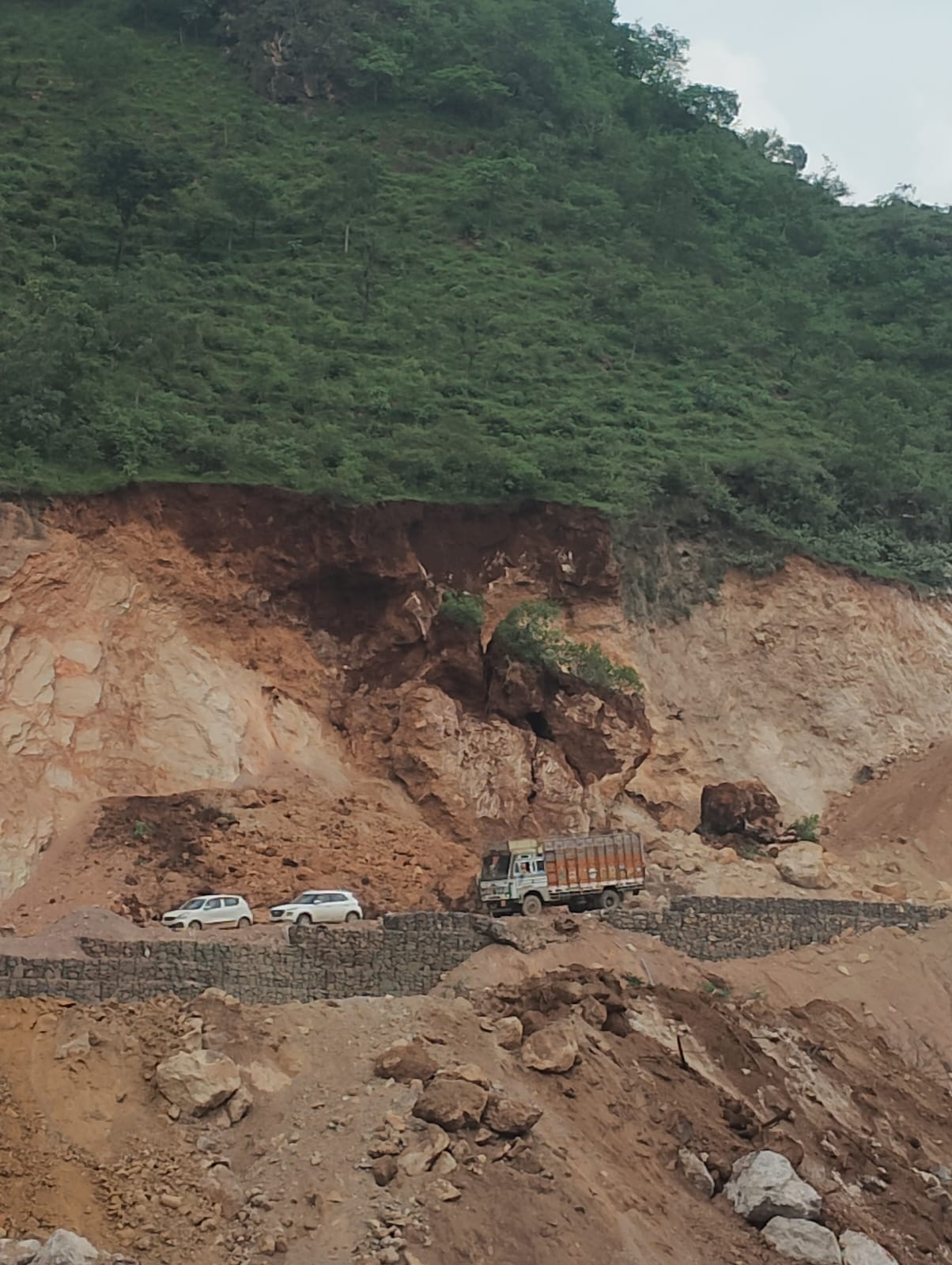 Landslide near Sangirathi on the Shimla-Mataur four-lane highway.