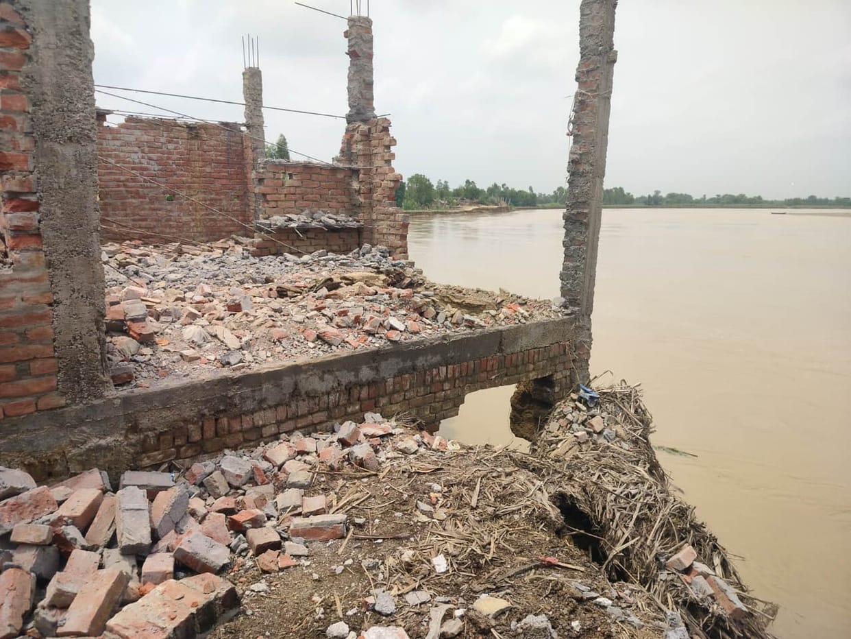 Havoc caused by riverbank erosion in two villages; 10 houses swallowed by the Saryu.