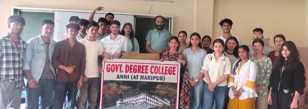 Isha entrusted with the responsibility of the Commerce Society at Ani College