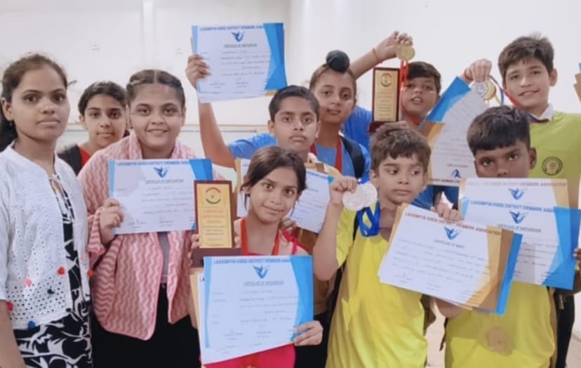 Vanya, Arjav and Shyamak became the best swimmers of the district